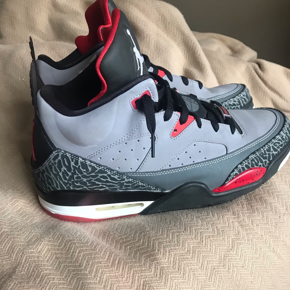 Son of Mars Jordan’s - Picture 2 of 5